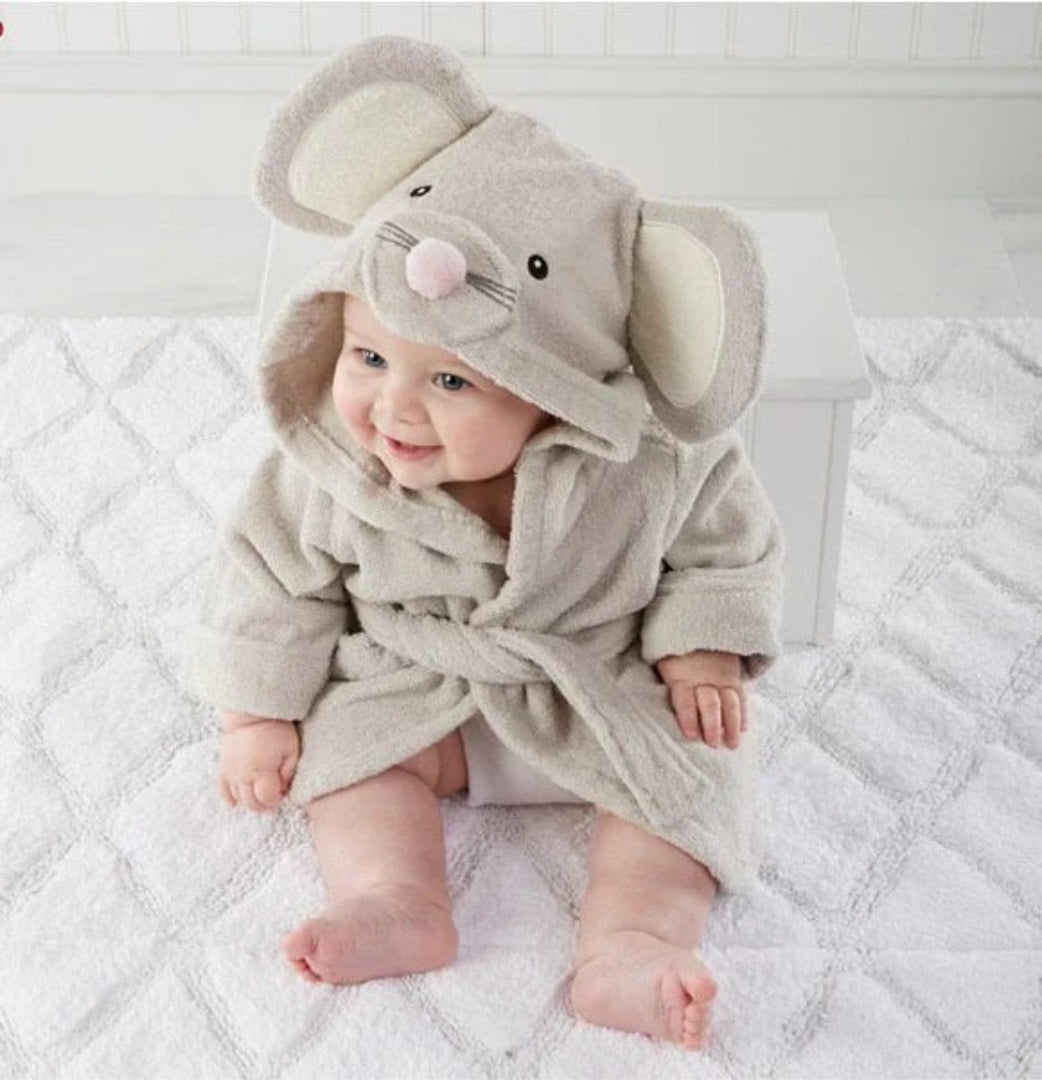 Soft and absorbent animal-themed baby bathrobe