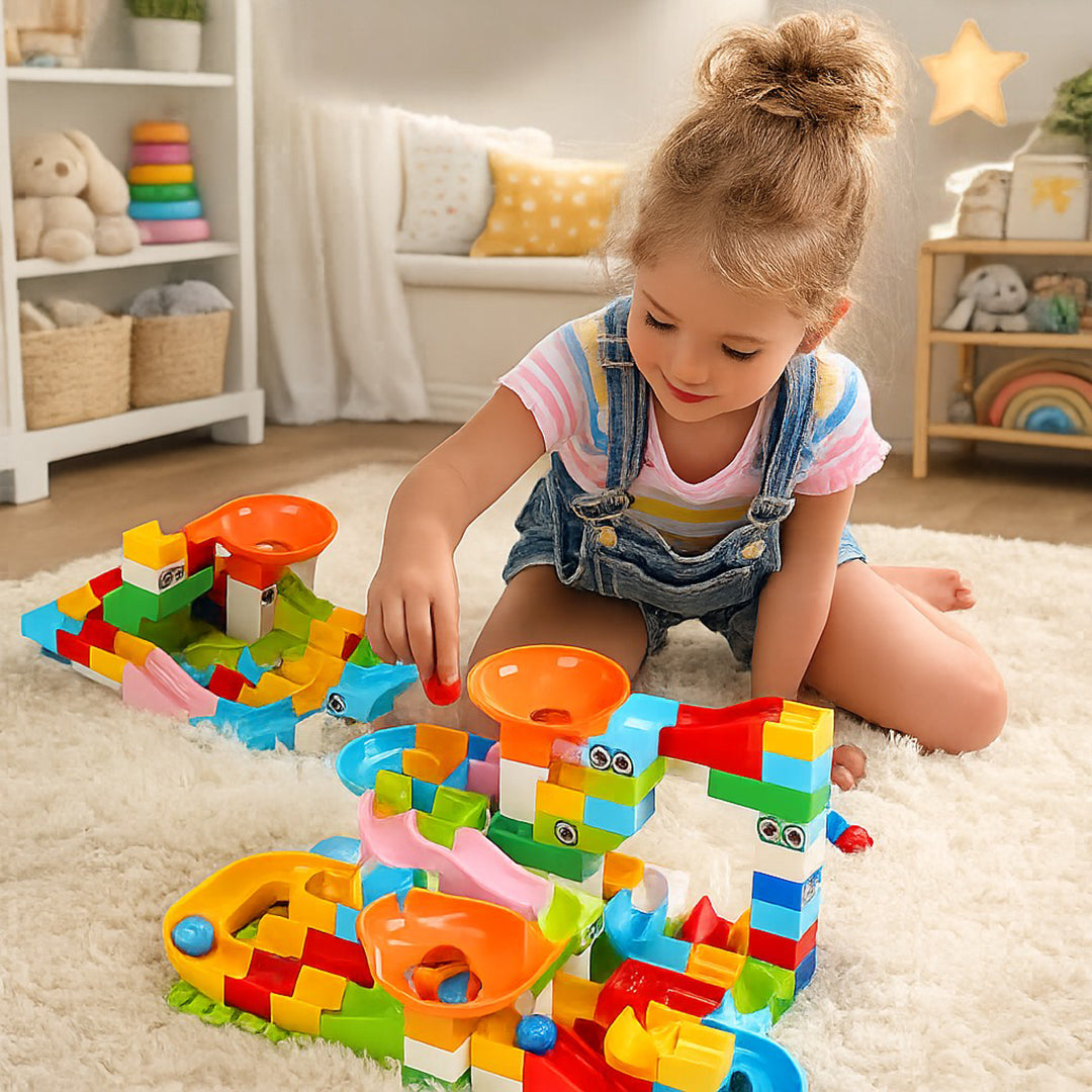 Customizable Marble Run with Building Blocks – Create Your Own Race Track