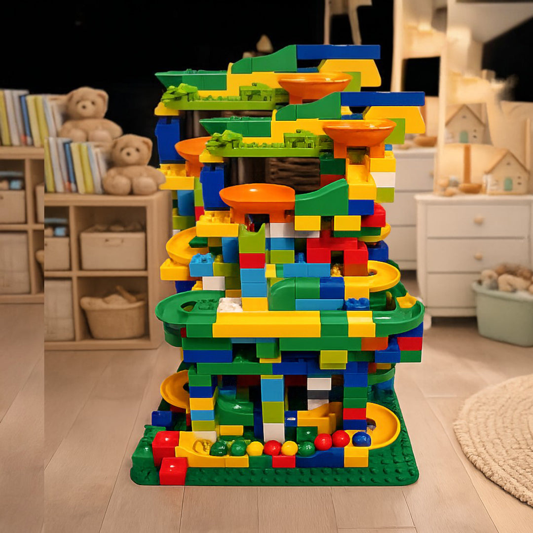 Customizable Marble Run with Building Blocks – Create Your Own Race Track