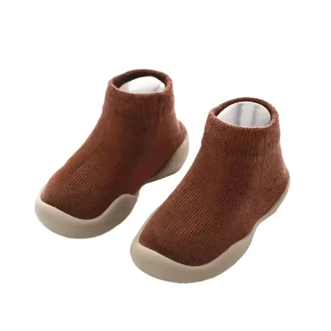 Buto Socks – Ultimate flexibility and comfort for toddlers' first steps