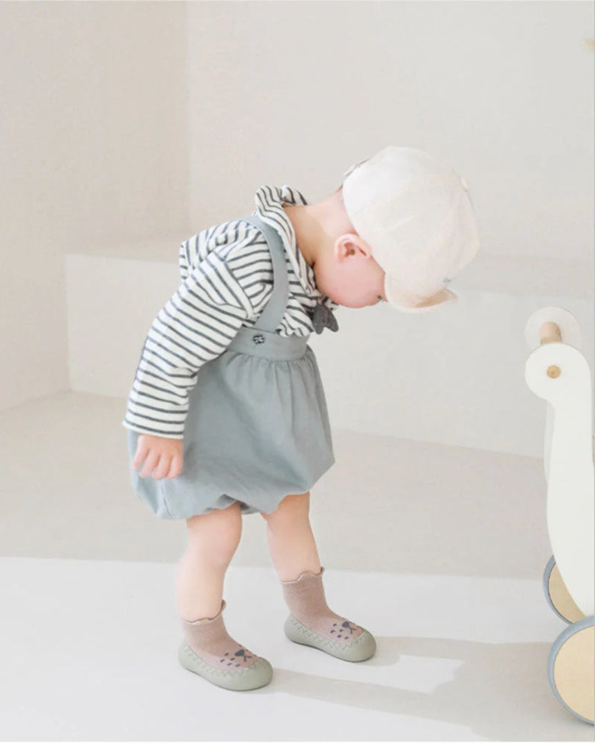 Rutschfeste Baby-Schuhe für die ersten Schritte