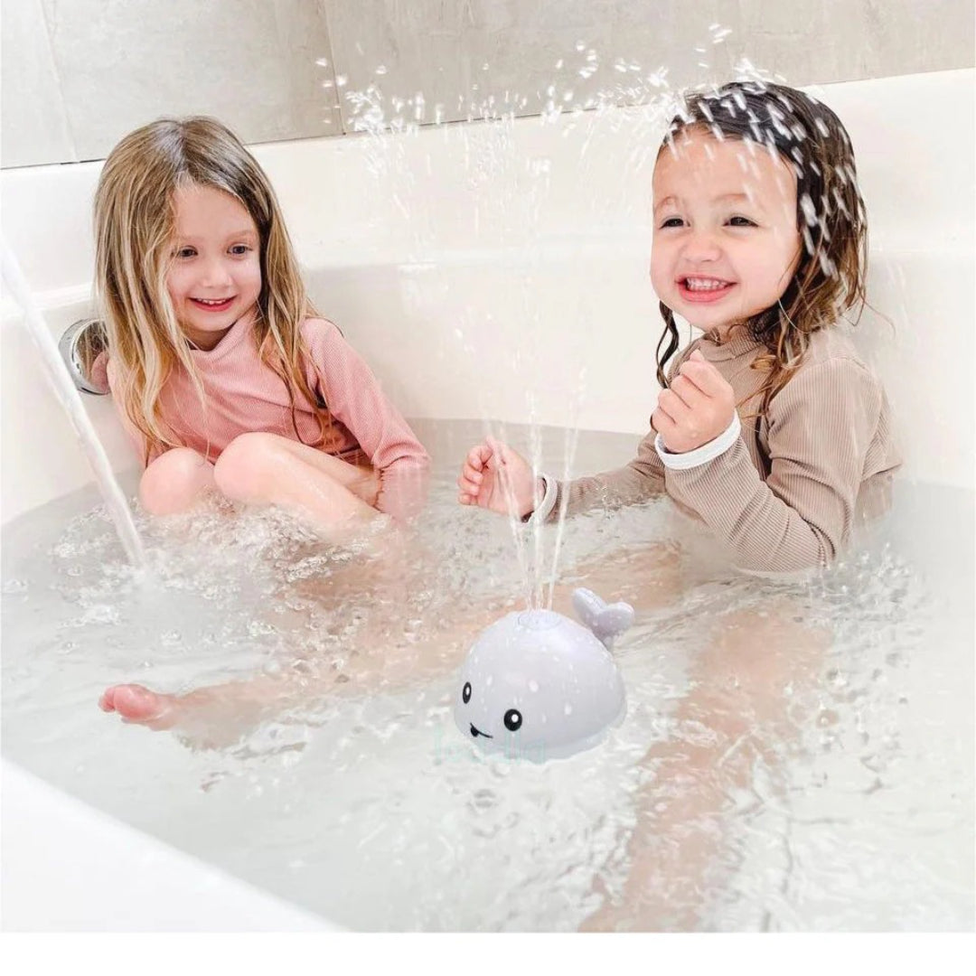 Whale Water Sprayer Bath Toy